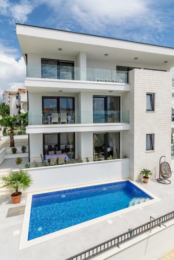 Apartments Villa Dalmatia トロギール エクステリア 写真