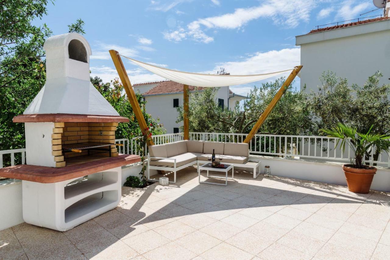 Apartments Villa Dalmatia トロギール エクステリア 写真