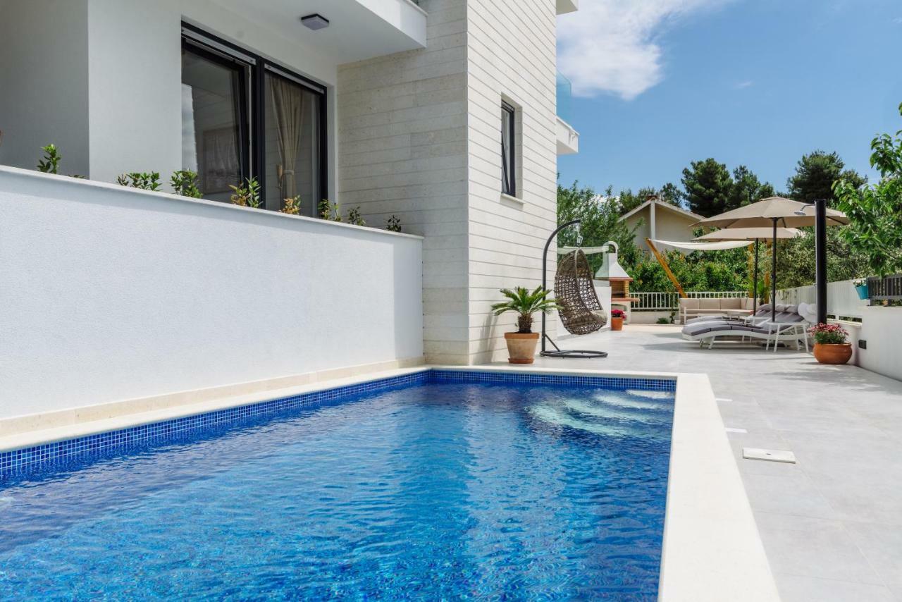 Apartments Villa Dalmatia トロギール エクステリア 写真