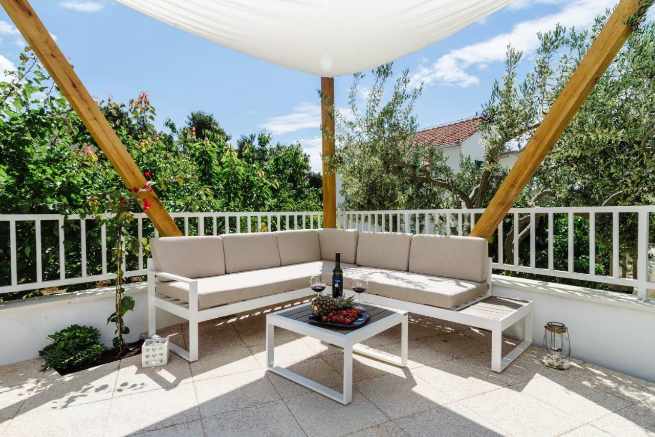 Apartments Villa Dalmatia トロギール エクステリア 写真