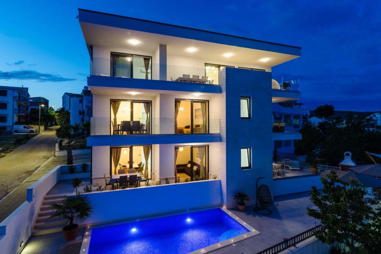 Apartments Villa Dalmatia トロギール エクステリア 写真