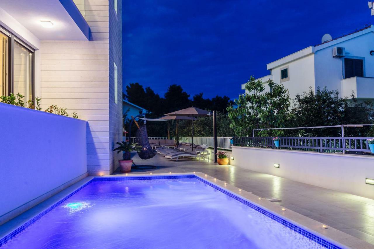 Apartments Villa Dalmatia トロギール エクステリア 写真