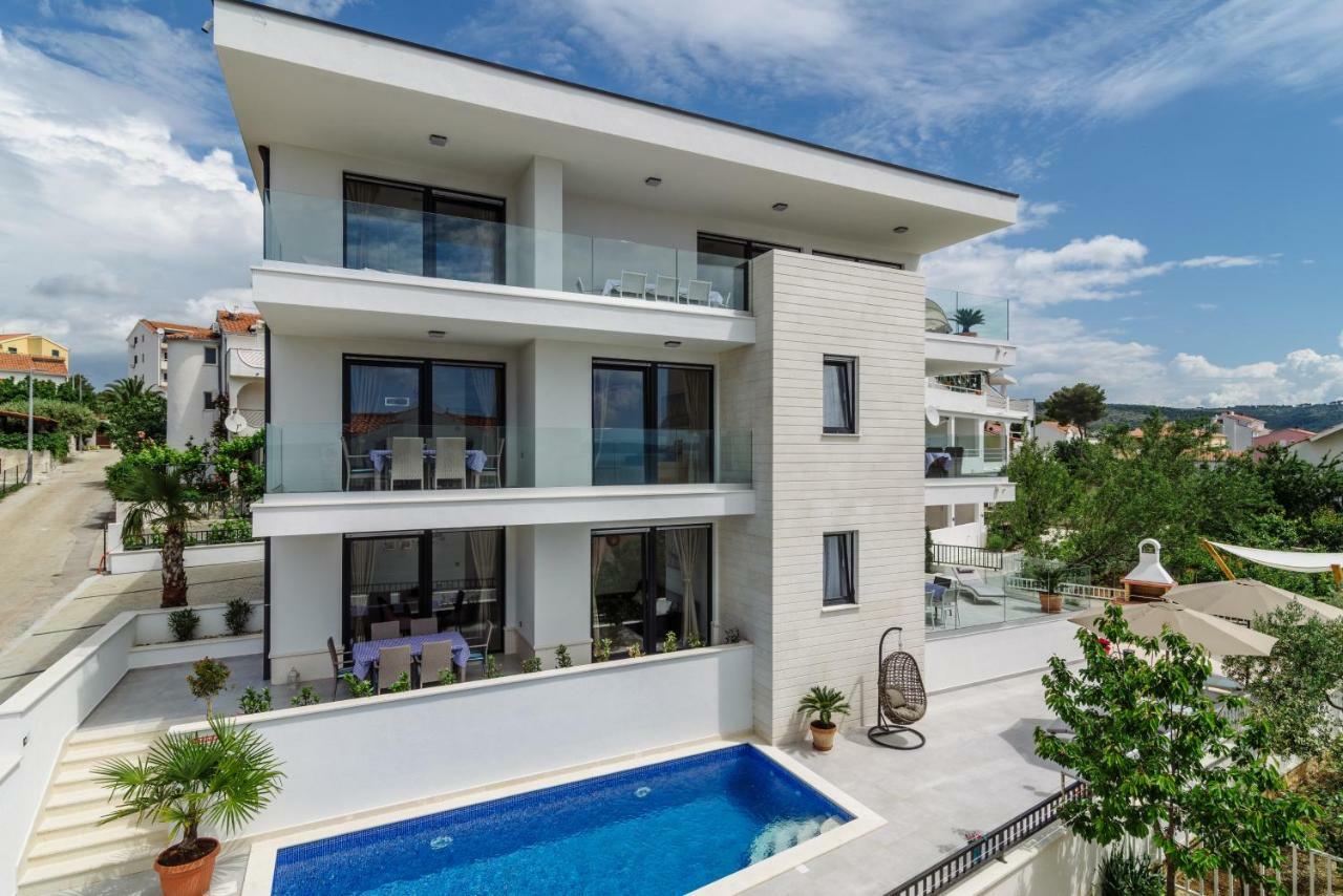 Apartments Villa Dalmatia トロギール エクステリア 写真